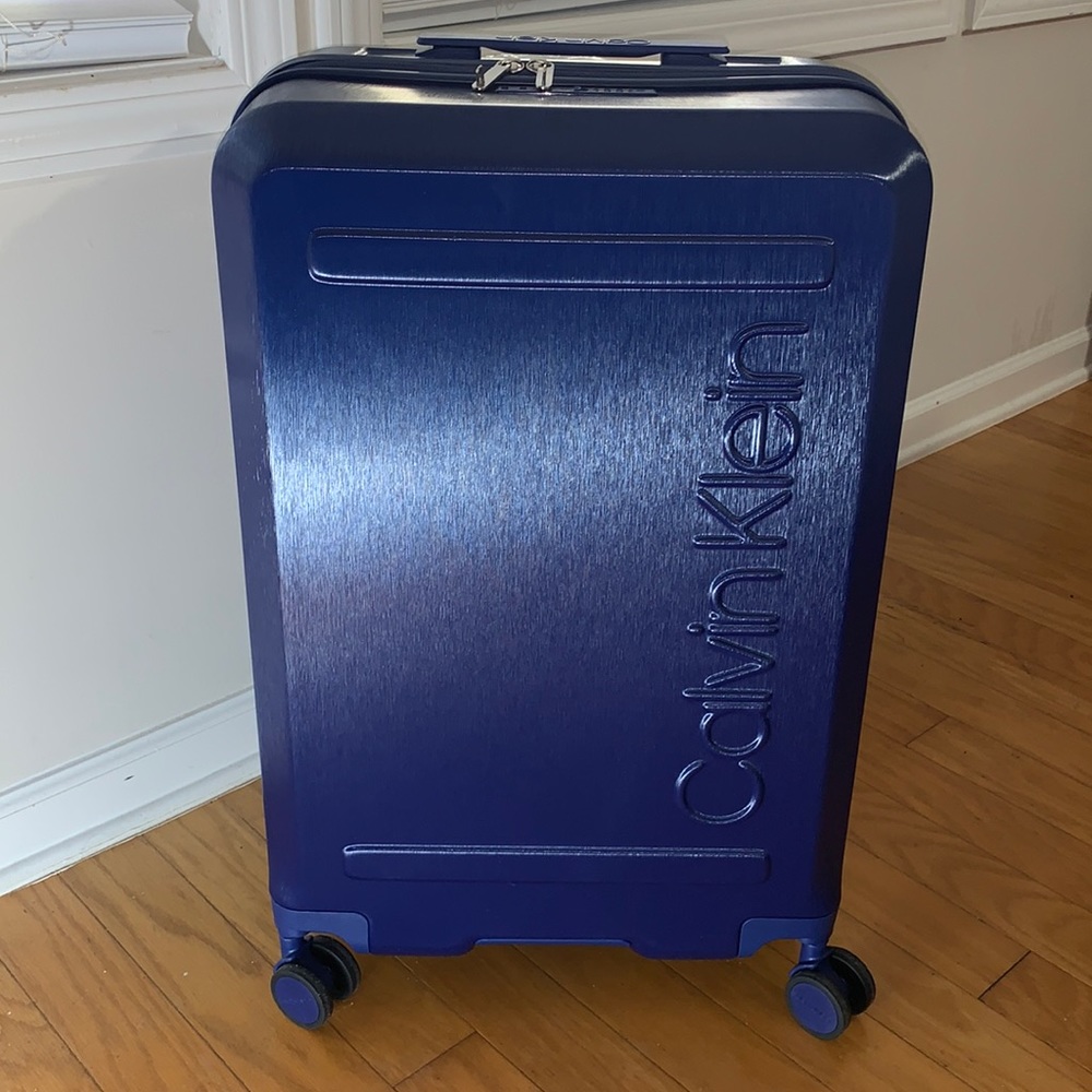 Calvin Klein Royal Blue Hard-Case 24” Suit Case